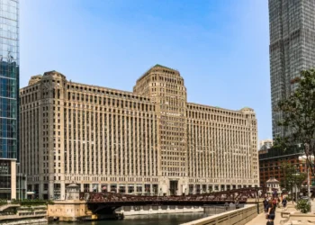 Skender completes construction on THE MART, Chicago