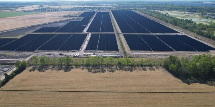 Oak Trail Solar begins commercial operation, North Carolina