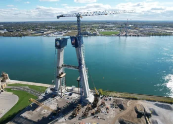Construction wrapping up at Gordie Howe International Bridge towers, Michigan