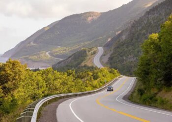 10 fascinating facts about highway infrastructure in Canada
