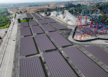 Six Flags Magic Mountain begins construction on solar & energy system