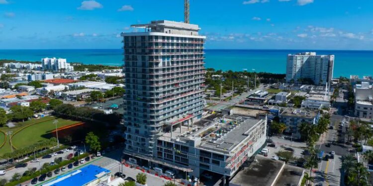 72 Park Miami Beach Gets a New Neighbor: 72 & Carlyle