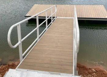 Floating dock installation for Shoreline Lake Las Vegas.