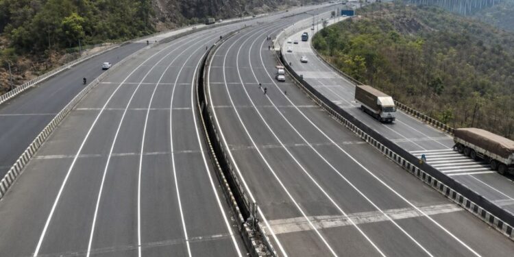 Mumbai–Pune Expressway tunnel