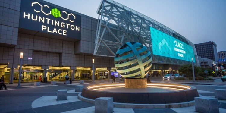 Second Conventional Center Hotel for Downtown Detroit